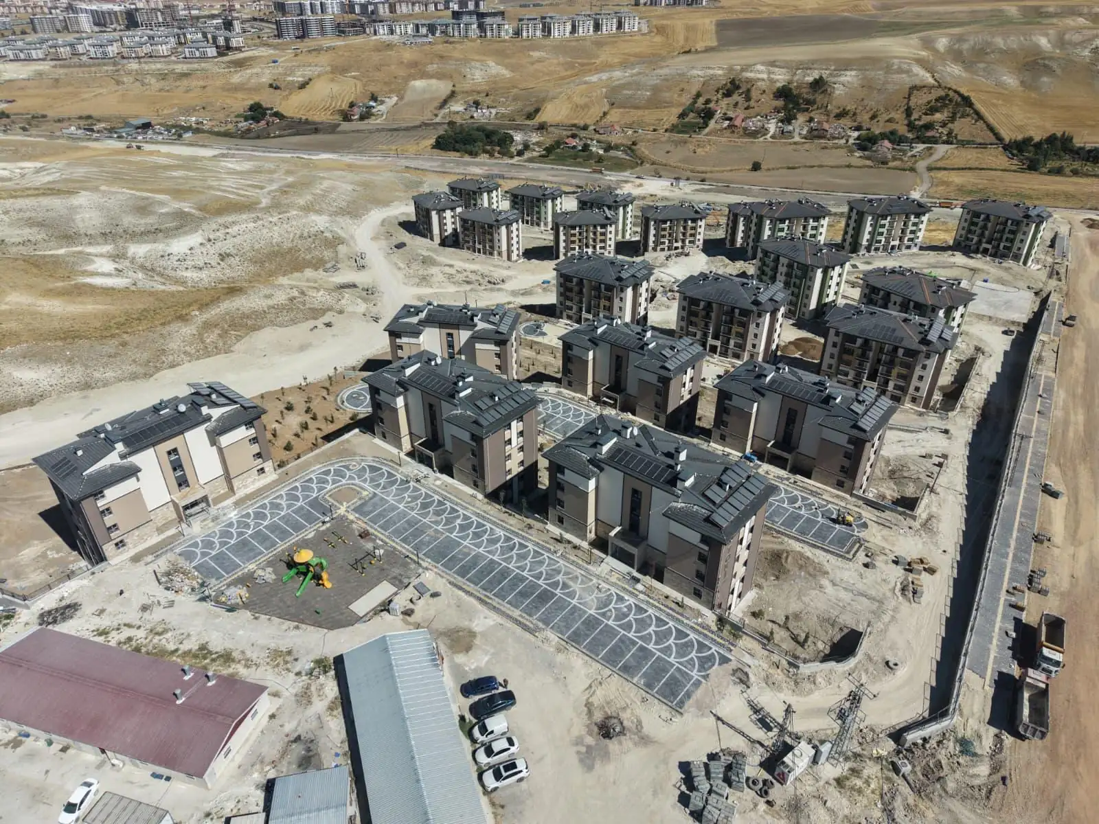 Sincan Yenipeçenek 670 Konut kapak görünümü