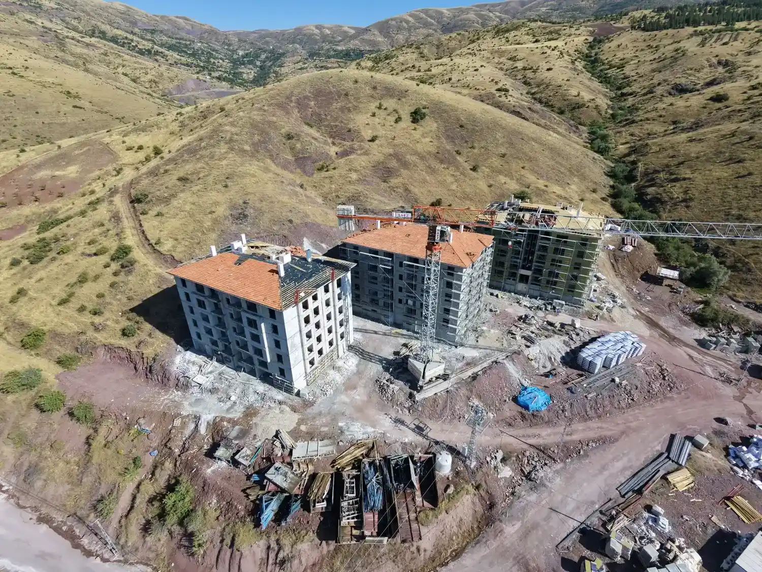 Yaygın 3 Blok 60 Daire kapak görünümü